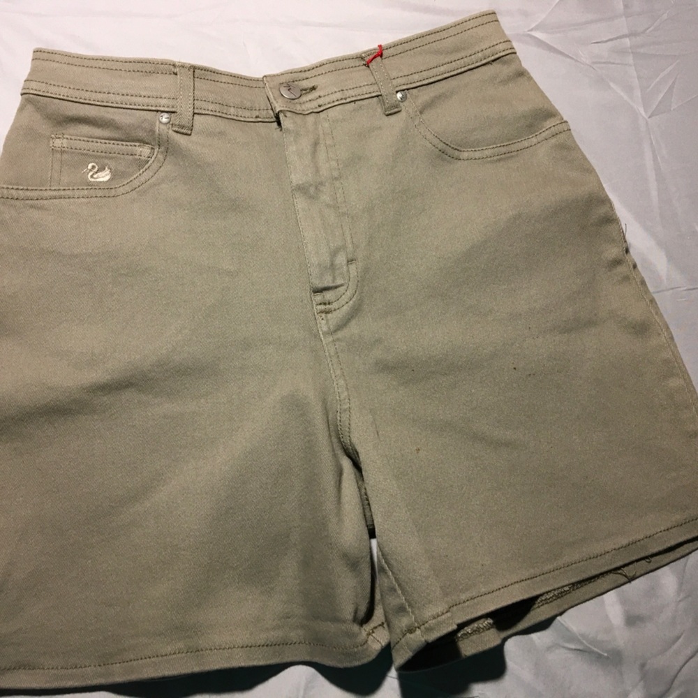 Gloria Vanderbilt Size 12 Shorts with Stretch New without Tags